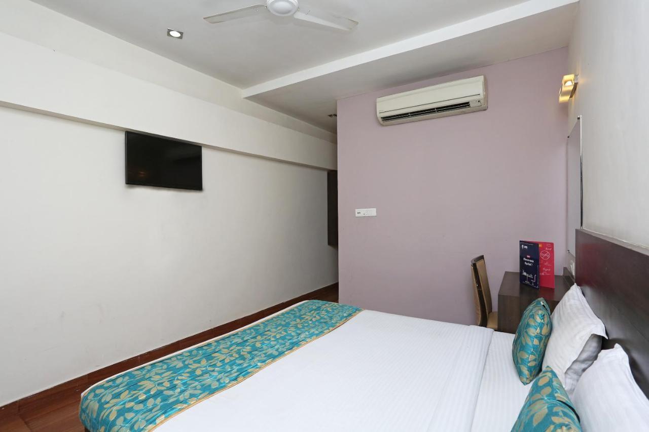 Oyo 4940 Hotel Sea Rock Rāipur エクステリア 写真