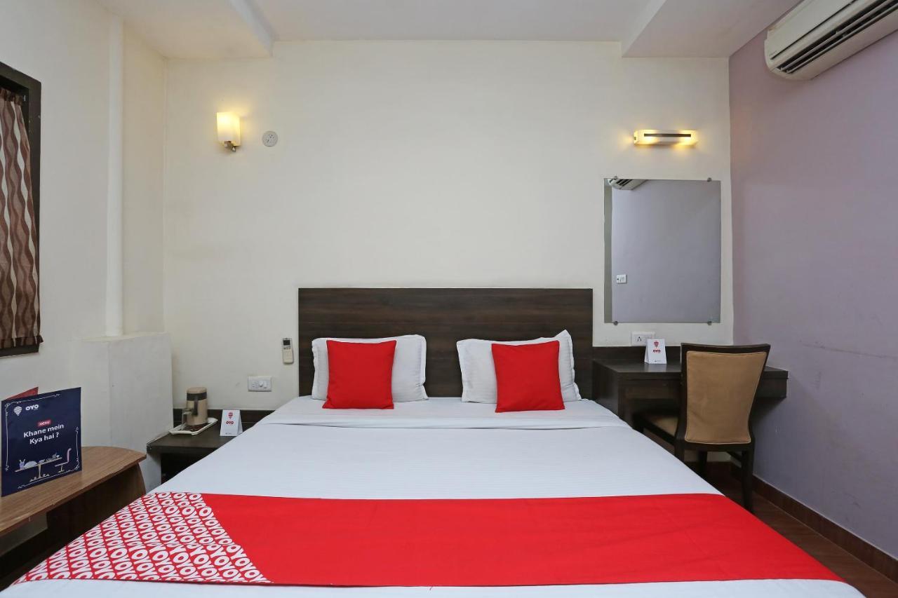 Oyo 4940 Hotel Sea Rock Rāipur エクステリア 写真